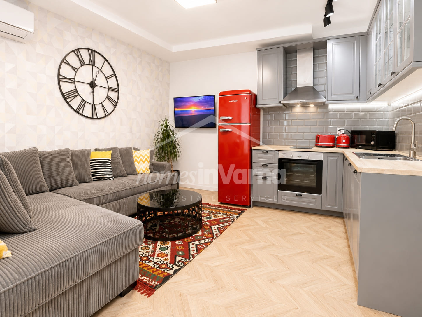 Продава 2-СТАЕН, гр. Варна, Център, снимка 2 - Апартаменти - 54873242