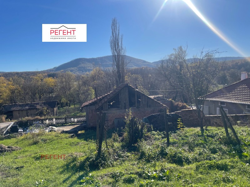 Продава ПАРЦЕЛ в област Габрово, с. Поповци - 1170 кв.м / 63 911.49 € » 125 000 лв., РЕГЕНТ