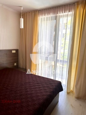 Studio c.c. Slânciev briag, regiunea Burgas 6