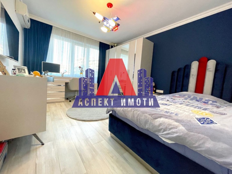 Продава 3-СТАЕН, гр. Пловдив, Кючук Париж, снимка 1 - Aпартаменти - 49218943