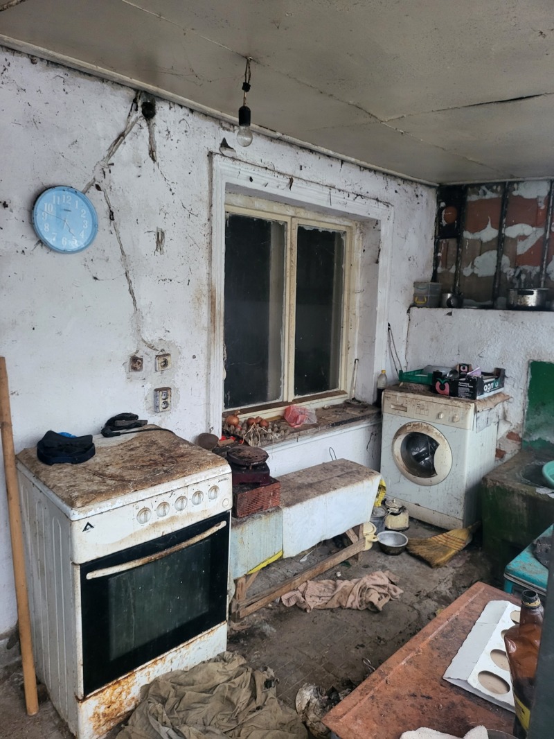 Продава КЪЩА, с. Крушовица, област Плевен, снимка 8 - Къщи - 53235782