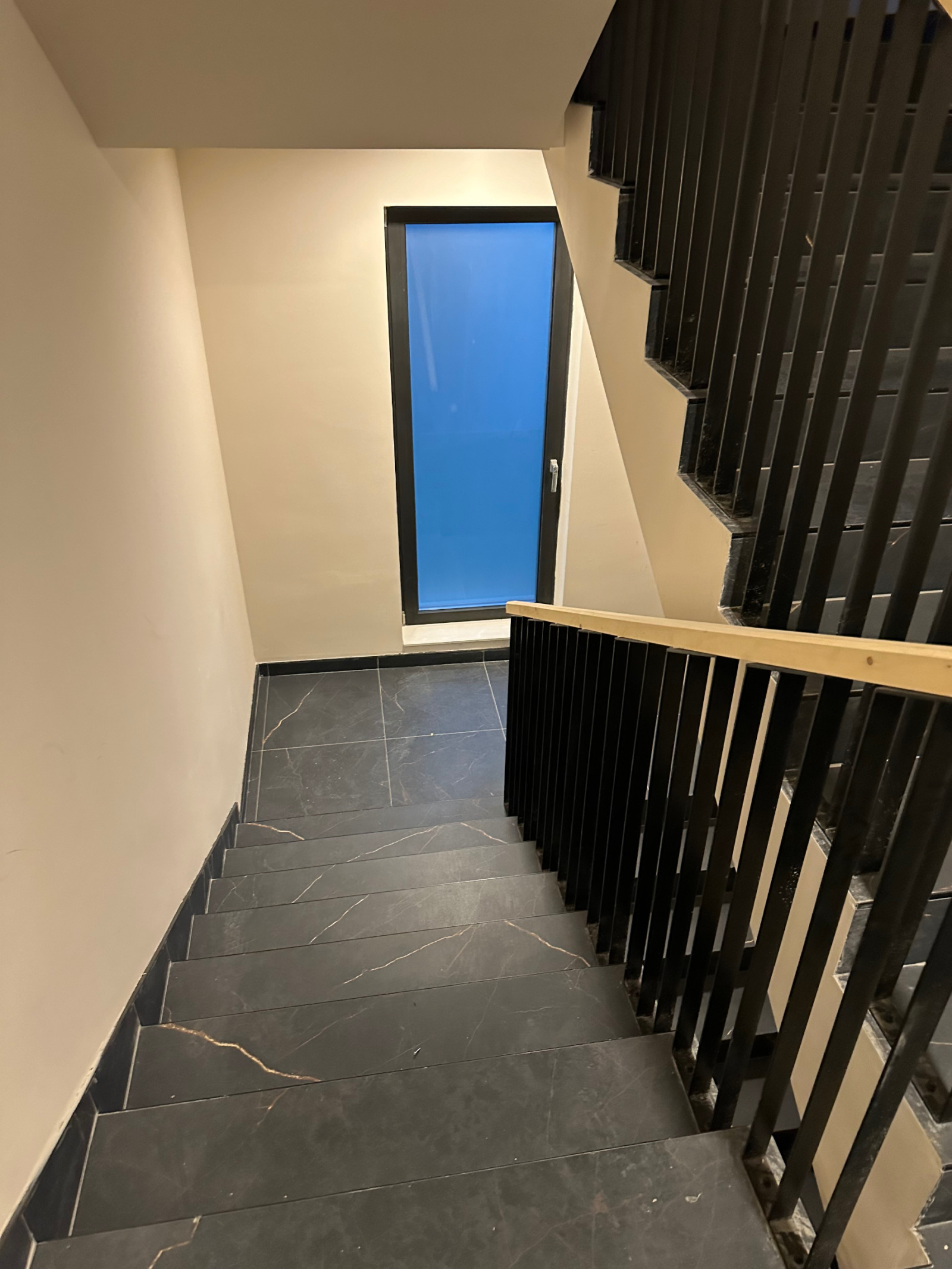 Продава 2-СТАЕН, гр. София, Изток, снимка 2 - Апартаменти - 56312998
