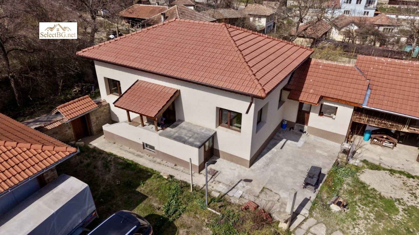 Продава КЪЩА, с. Пчелище, област Велико Търново