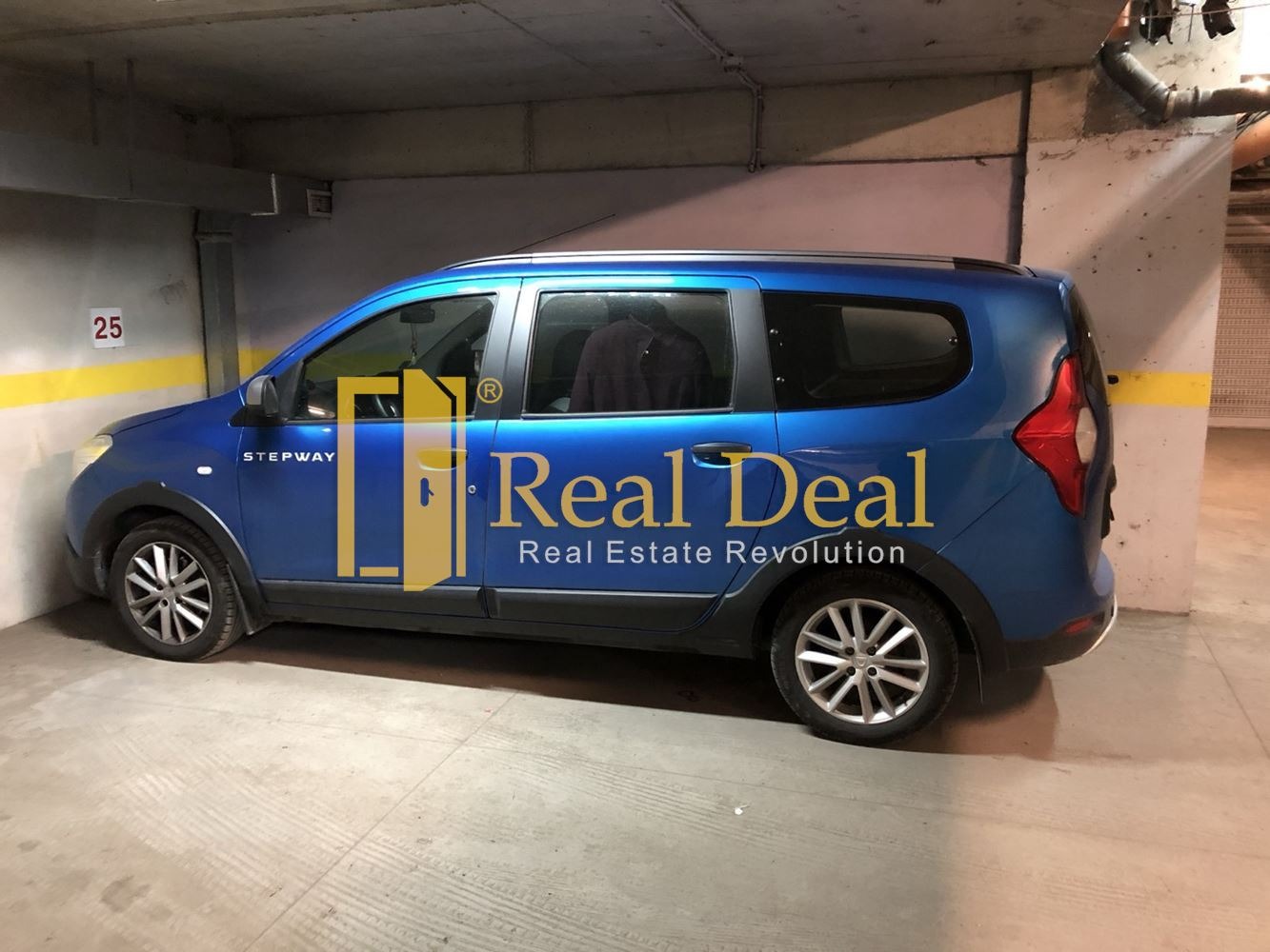 Продава ГАРАЖ, ПАРКОМЯСТО, гр. София, Център, снимка 2 - Гаражи и паркоместа - 54225534