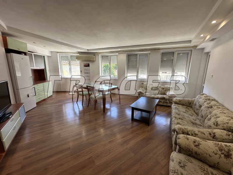Продава 3-СТАЕН в град Русе, Център - 104 кв.м / 205 000 € » 400 945.15 лв., ГРАДЕВ