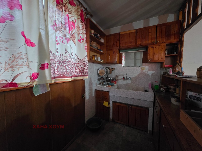 Продава КЪЩА, гр. Троян, област Ловеч, снимка 4 - Къщи - 52690065