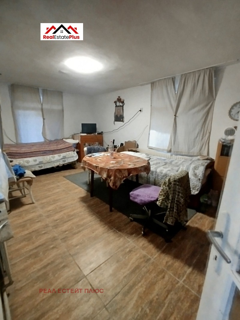 Продава КЪЩА, с. Ореховица, област Плевен