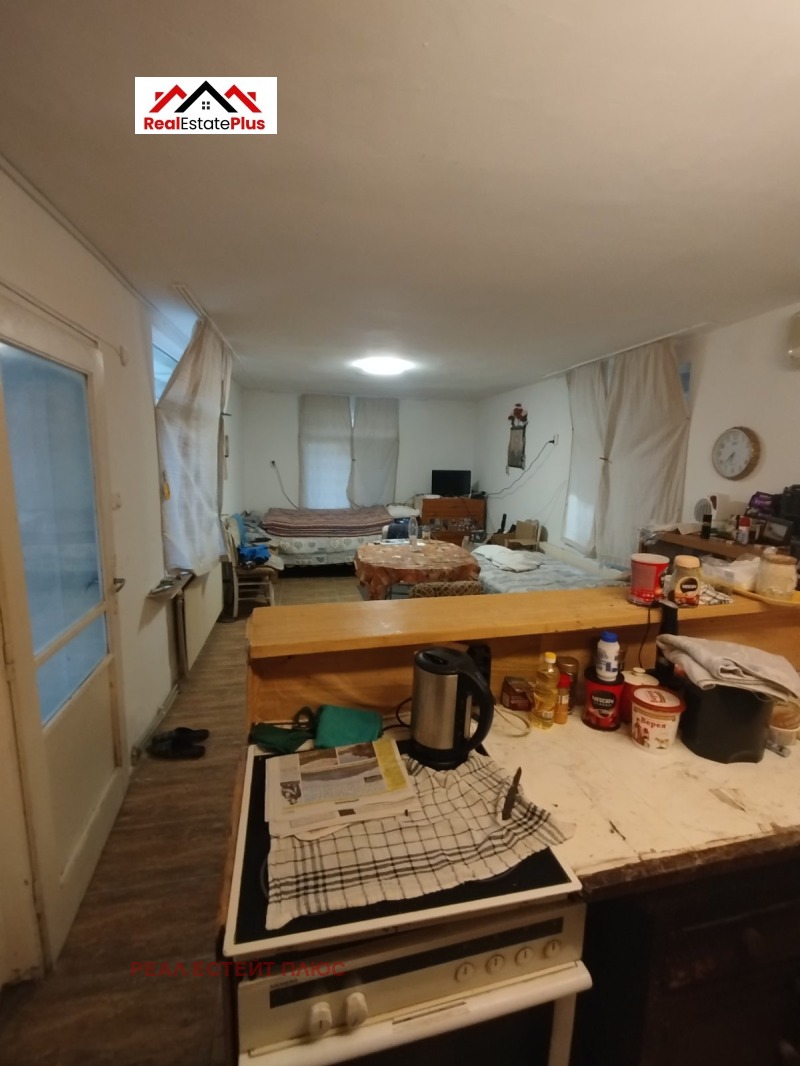 Продава КЪЩА, с. Ореховица, област Плевен, снимка 2 - Къщи - 52934291