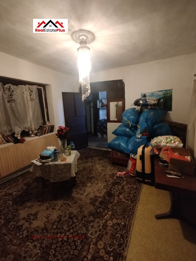 Продава КЪЩА, с. Ореховица, област Плевен, снимка 3 - Къщи - 52934291