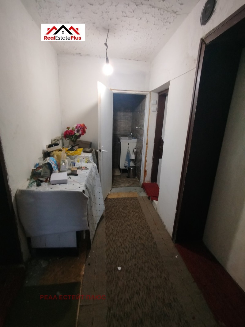 Продава КЪЩА, с. Ореховица, област Плевен, снимка 4 - Къщи - 52934291