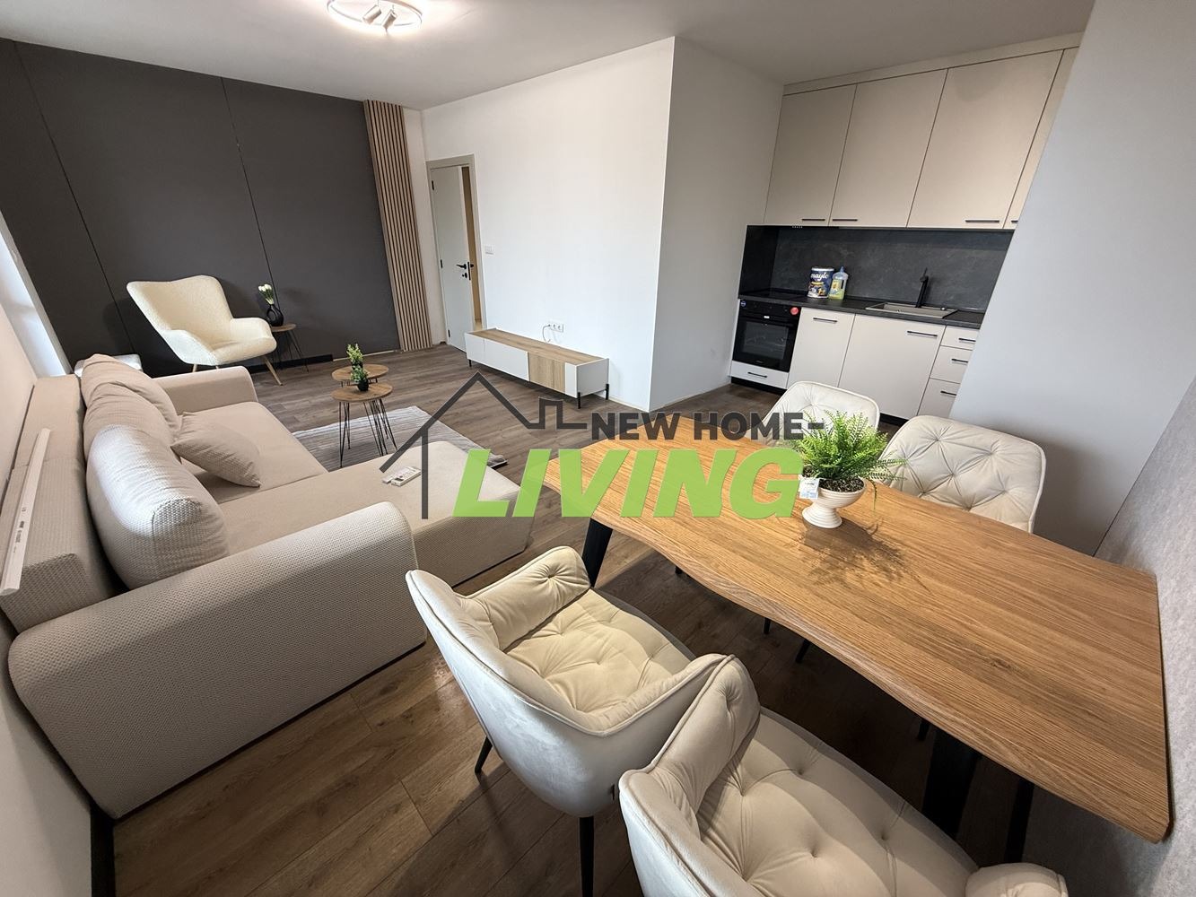 Продава 2-СТАЕН, гр. Пловдив, Остромила, снимка 4 - Апартаменти - 54269048