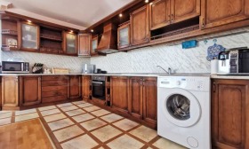 Продава 3-стаен град Варна Гръцка махала - [1] 