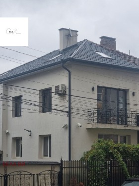 Huis Mogilitsje, Pernik 1