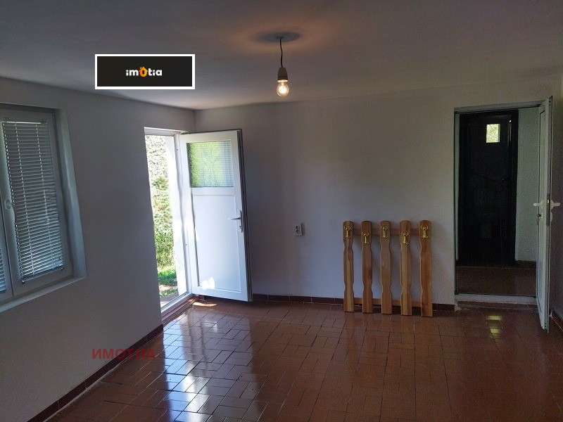 Продава КЪЩА, с. Шипково, област Ловеч, снимка 2 - Къщи - 52653319