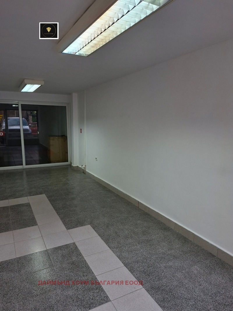 In vendita  Box auto Plovdiv , Tsentar , 28 mq | 69489869 - Immagine [3]