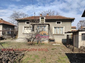 Продава къща град София с. Горни Богров - [1] 