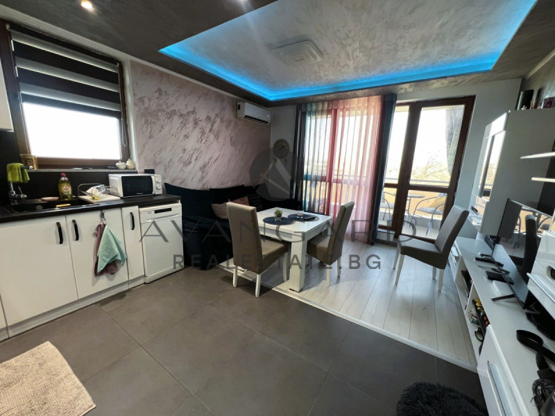 Eladó  1 hálószoba Plovdiv , Kjucsuk Parizs , 77 négyzetméter | 31964145