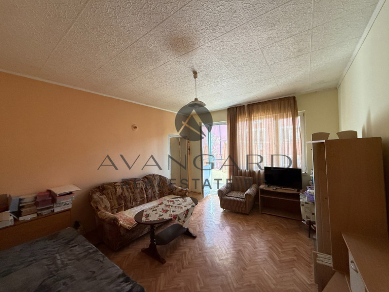 Продава 2-СТАЕН в град Пловдив, Център - 75 кв.м / 154 999 € » 303 151.69 лв., АВАНГАРД РИЪЛ ЕСТЕЙТ