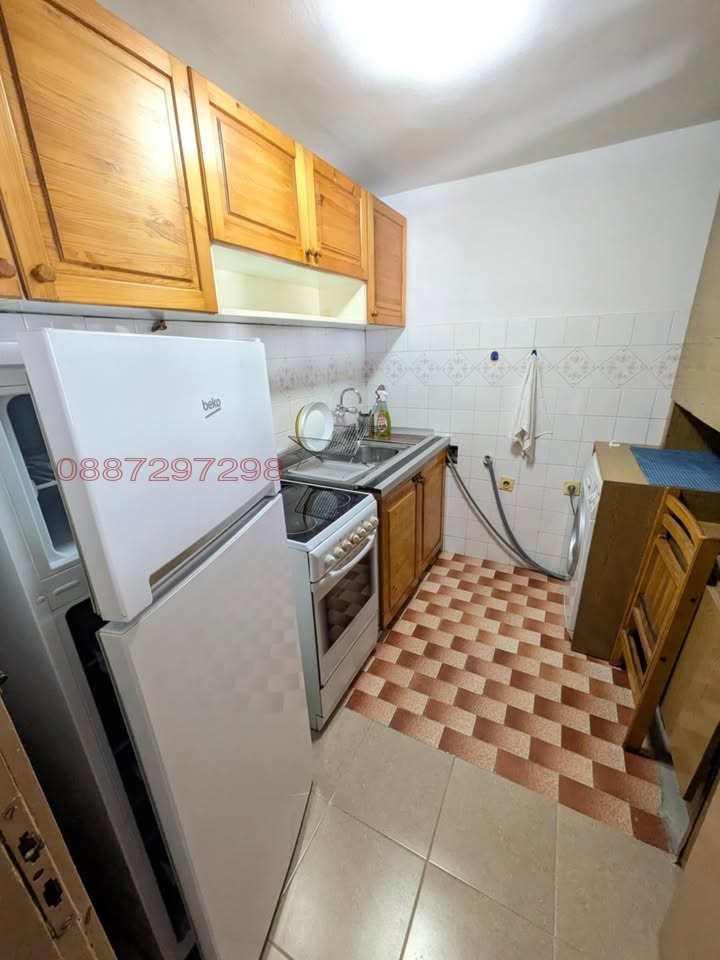 Продава 3-СТАЕН, гр. Бургас, Изгрев, снимка 2 - Апартаменти - 55901050