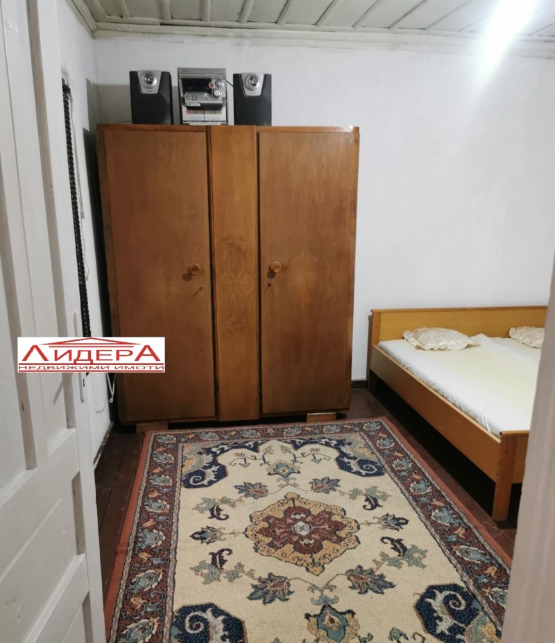 Продава КЪЩА, с. Голям чардак, област Пловдив