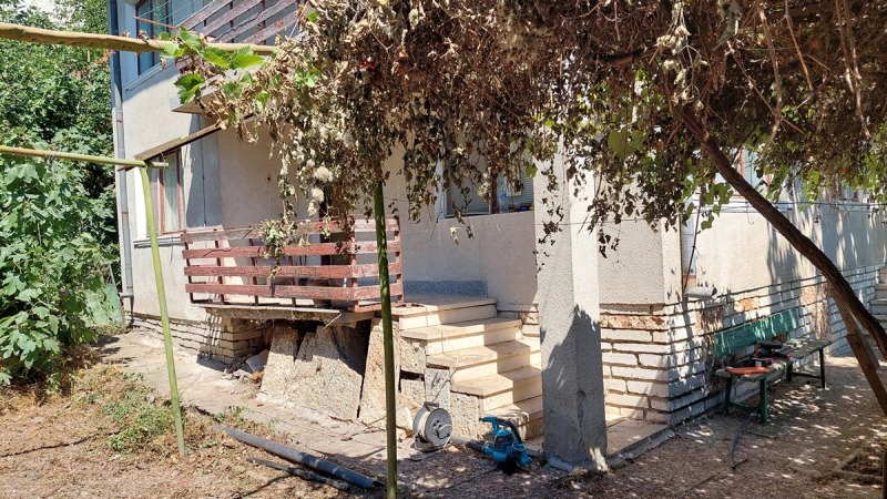 Продава КЪЩА, гр. Балчик, област Добрич, снимка 2 - Къщи - 52797080