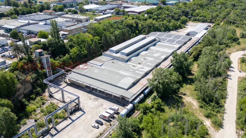 Продава  Склад град Русе , Промишлена зона - Запад , 31200 кв.м | 56676001 - изображение [15]