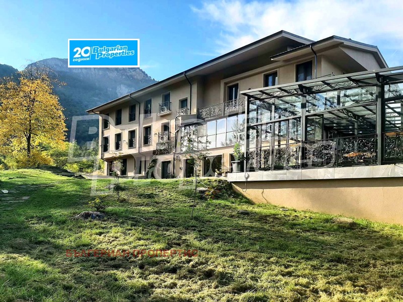 Продава ХОТЕЛ в област Ловеч, гр. Тетевен - 1800 кв.м / 1 590 000 € » 3 109 769.70 лв., БЪЛГЕРИАН ПРОПЕРТИС