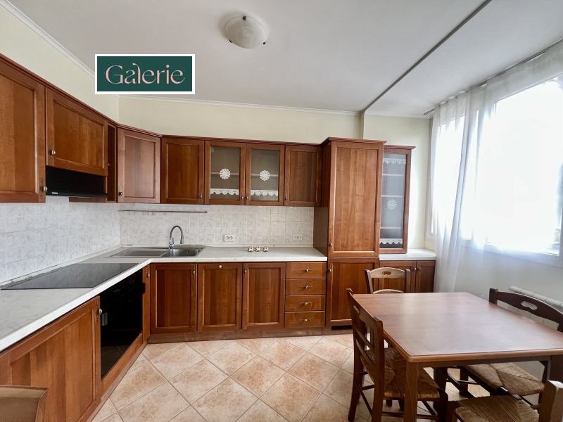 In vendita  1 camera da letto Sofia , Iztok , 64 mq | 66292961