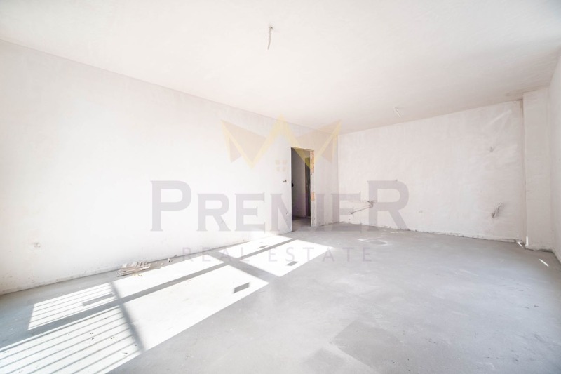 Продава  3-стаен, град Варна, м-т Пчелина •  144 900 EUR • ID 76051423 — holmes.bg - [1] 