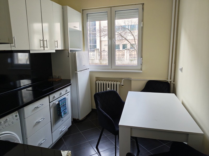 Продава 3-СТАЕН, гр. София, Оборище, снимка 5 - Апартаменти - 53591796