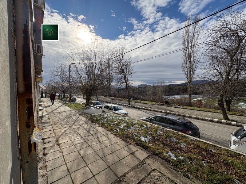 Продава 3-СТАЕН, гр. Бобов дол, област Кюстендил, снимка 9 - Апартаменти - 53601969