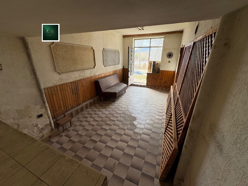 Продава 3-СТАЕН, гр. Бобов дол, област Кюстендил