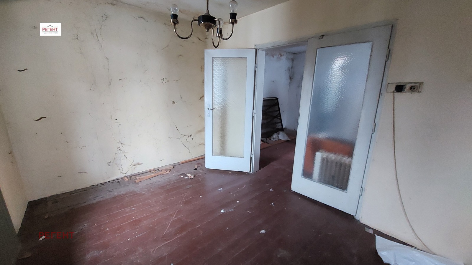 Продава КЪЩА, гр. Габрово, Център, снимка 2 - Къщи - 38878986