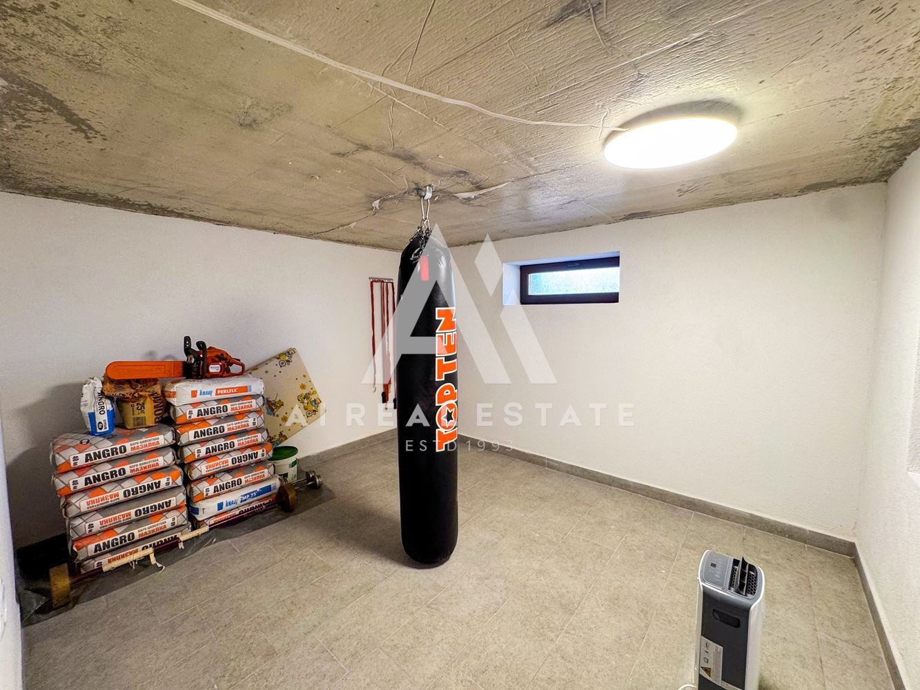 Продава КЪЩА, с. Славовица, област Плевен, снимка 9 - Къщи - 56092517