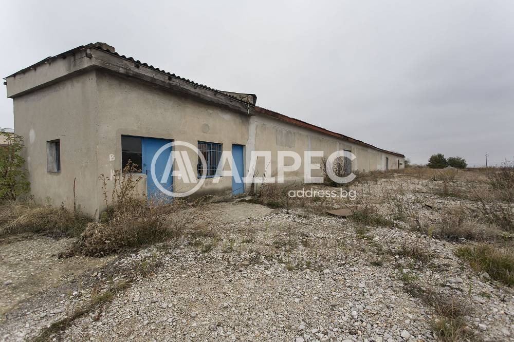 Продава СКЛАД, с. Хераково, област София област, снимка 4 - Складове - 52986374