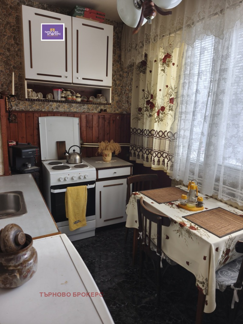 Продава 2-СТАЕН в град Велико Търново, Бузлуджа - 63 кв.м / 76 690 € » 149 992.60 лв., ТЪРНОВО БРОКЕРС