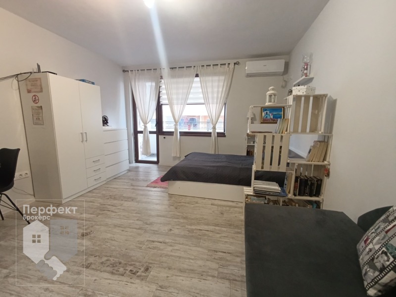 Продава 1-СТАЕН, гр. Велико Търново, Колю Фичето, снимка 6 - Апартаменти - 52975009