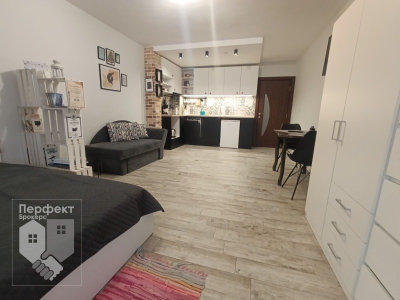 Продава 1-СТАЕН, гр. Велико Търново, Колю Фичето, снимка 2 - Апартаменти - 52975009