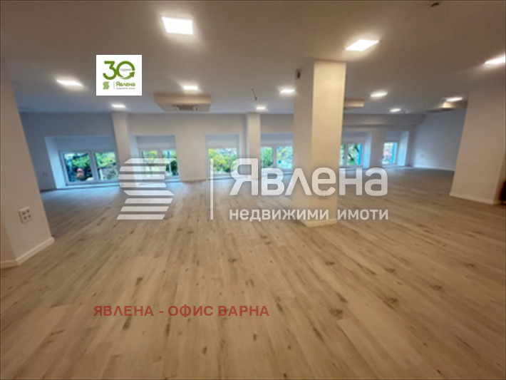 Продава  Офис град Варна , Център , 192 кв.м | 88761049