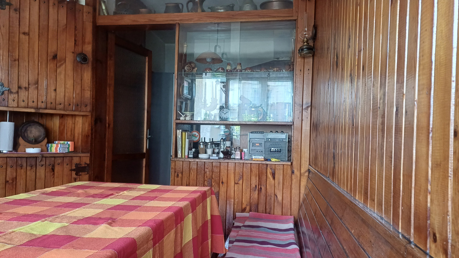 Продава МНОГОСТАЕН, гр. София, Център