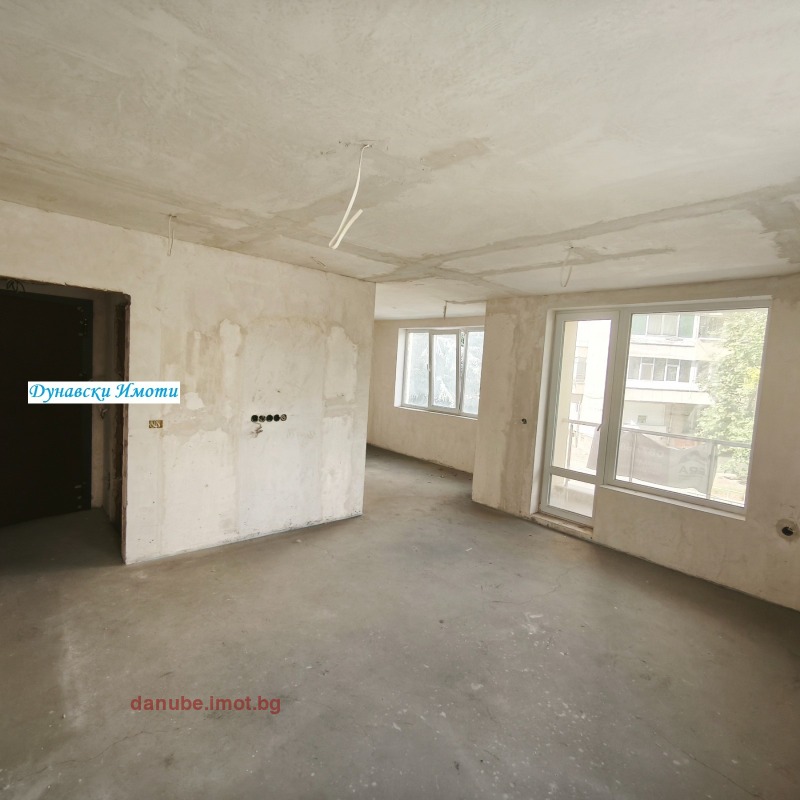 Продава  3-стаен, град Русе, Алеи Възраждане •  176 500 € • ID 46974178 — holmes.bg - [1] 