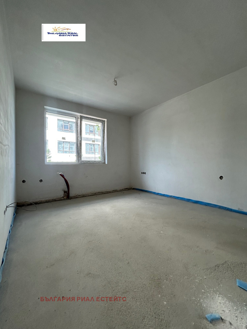 De vânzare  2 dormitoare Sofia , Crâstova vada , 147 mp | 44001358 - imagine [5]