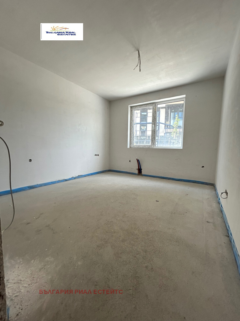 De vânzare  2 dormitoare Sofia , Crâstova vada , 147 mp | 44001358 - imagine [11]