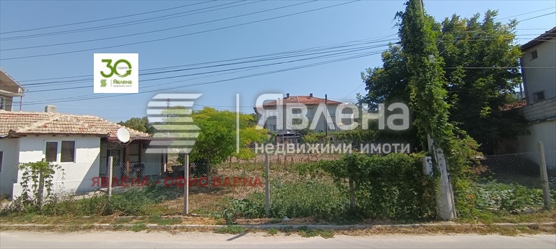 Продава КЪЩА, с. Оброчище, област Добрич, снимка 3 - Къщи - 47870796