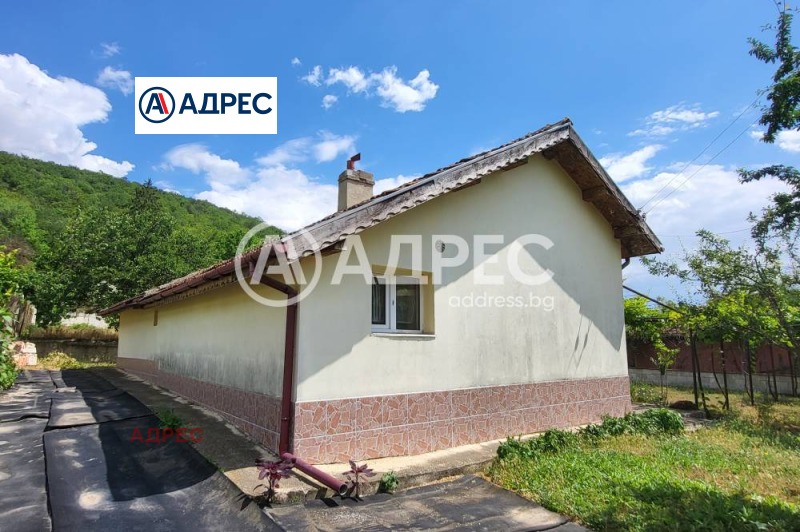 Продава КЪЩА, с. Кипра, област Варна, снимка 8 - Къщи - 51088380