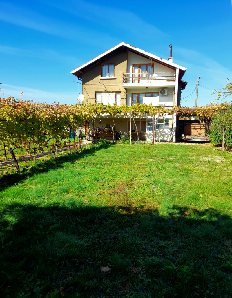 Продава КЪЩА, с. Стоб, област Кюстендил