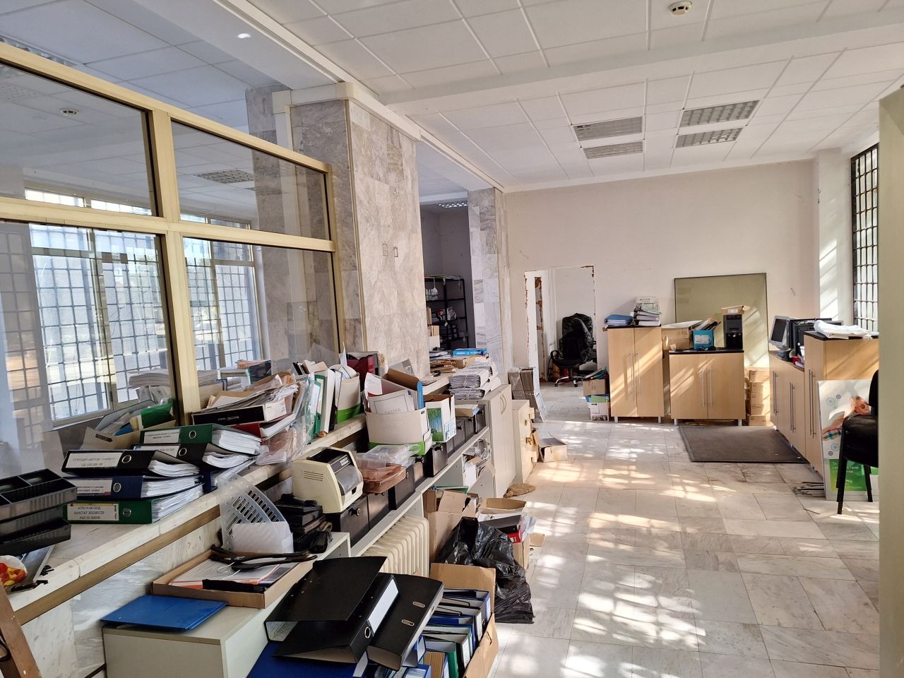 Продава ОФИС, гр. Каварна, област Добрич, снимка 2 - Офиси - 53913608