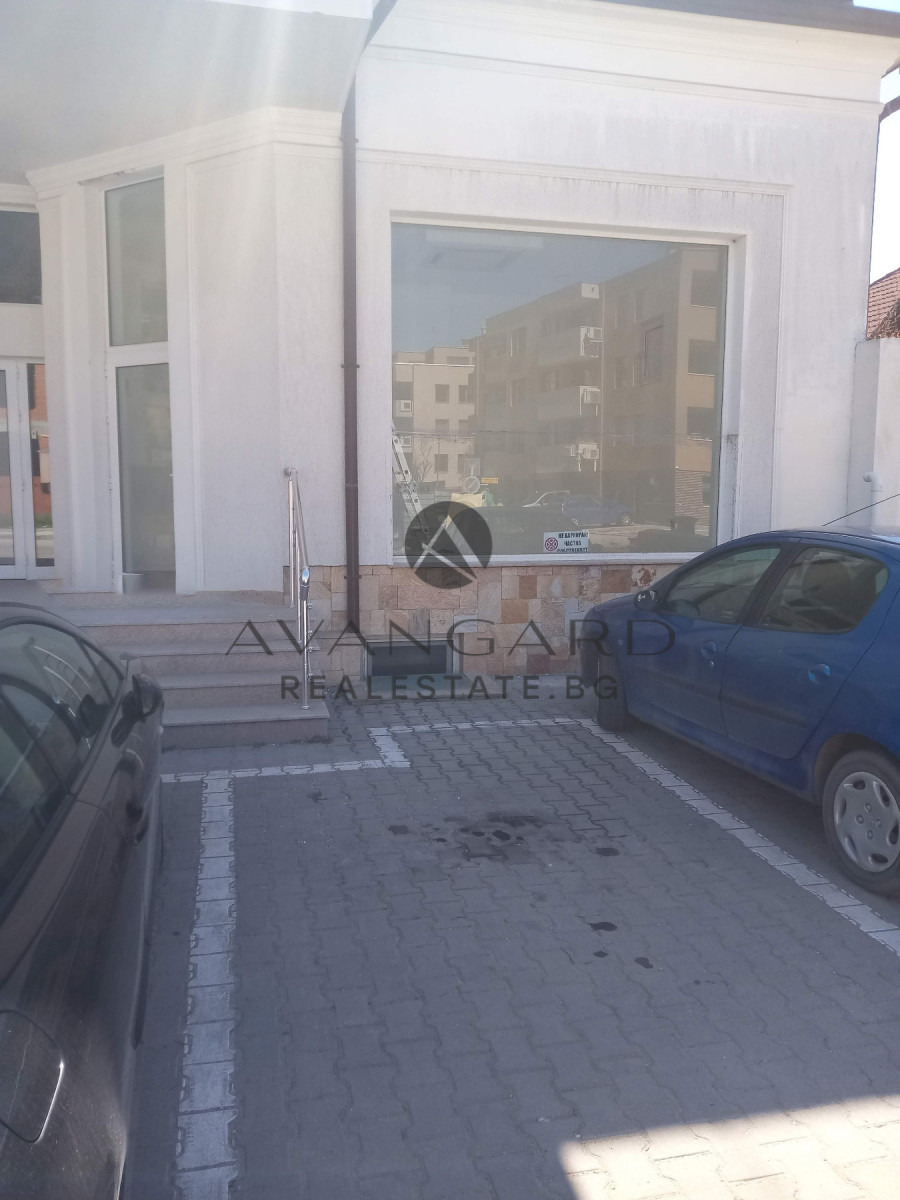 Продава МАГАЗИН, гр. Пловдив, Остромила, снимка 3 - Магазини - 55550840