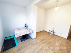 2 Schlafzimmer Troschewo, Warna 7