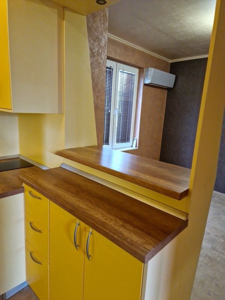 Продава 2-СТАЕН, гр. София, Славия